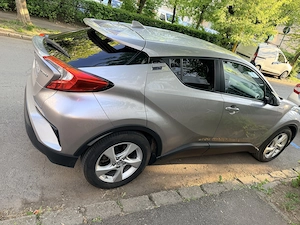Vând Toyota C-HR 1.8 Hybrid 2018 | 102.000 km | Istoric Service | Consum 4.5l 100km - imagine 8