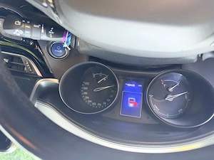 Vând Toyota C-HR 1.8 Hybrid 2018 | 102.000 km | Istoric Service | Consum 4.5l 100km - imagine 3