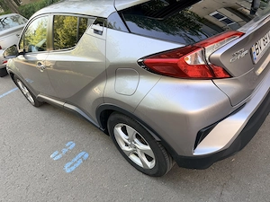 Vând Toyota C-HR 1.8 Hybrid 2018 | 102.000 km | Istoric Service | Consum 4.5l 100km - imagine 5