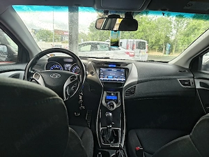 hyundai elantra - imagine 4