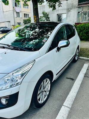 Peugeot 3008 2012 Diesel Hybrid4 - imagine 2