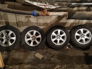 Vand jante aliaj Volvo XC60 echipate cu cauciucuri de vară Pirelli Scorpion in stare foarte bună. - imagine 3