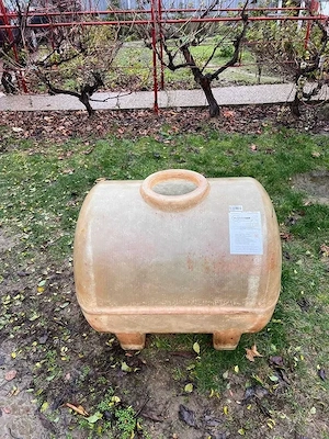 Butoaie Vin 300L Fibra de Sticla