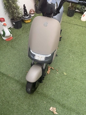 Scuter electric Saige model 