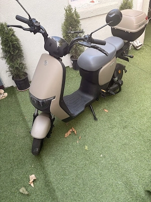 Scuter electric Saige model 