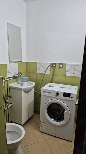 Inchiriez apartament 3 camere langa Mall - imagine 5