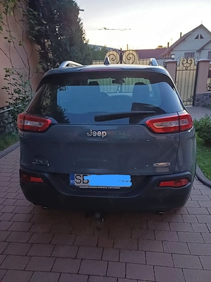 Jeep cherokke gri - imagine 4