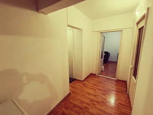 Vand apartament ultracentral Tulcea 66000 euro 2 camere etaj 2  - imagine 5