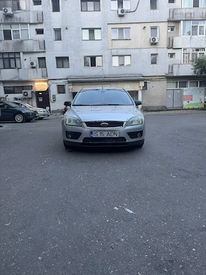 Ford Focus 2 Ghia 2007 - imagine 2