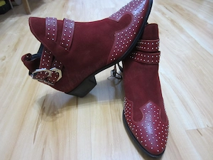 Ciocate dama superbe marca BRONX, noi, piele intoarsa, mar.40 - ieftine