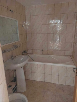 Vand apartament micro 12 Targoviste