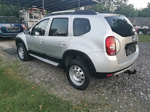 Dacia Duster 1,5 dci, an 2010  - imagine 2