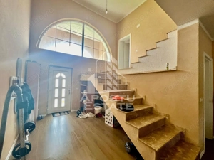 Jumatate de duplex de vanzare cu 6 camere in Mosnita Noua, Timisoara