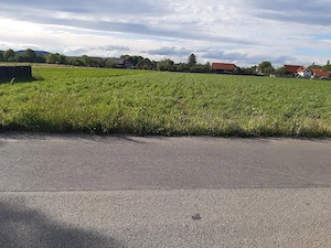 Vand teren intravilan, construibil, utilitati, central drum asfaltat Lunca Calnicului