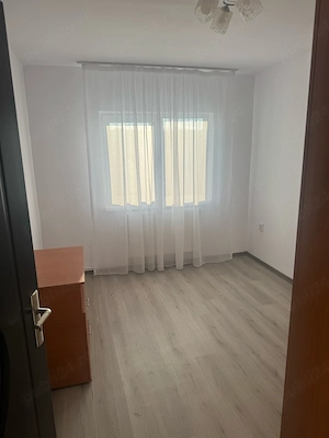 Vand apartament cu 3 camere - imagine 5