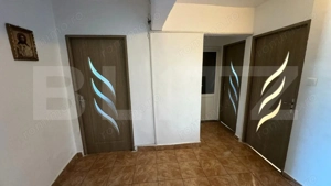 Apartament cu 3 camere - suprafata utila 64 mp - zona Independentei - imagine 9