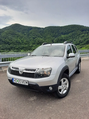 Dacia Duster  - imagine 9