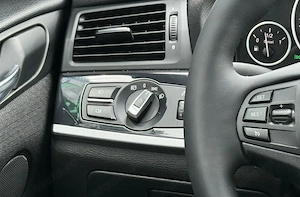 BMW X3 xDrive20d Aut. - imagine 16