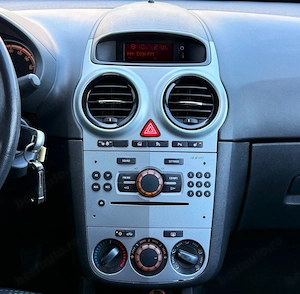 Opel Corsa 1.4 16V 150 Jahre - imagine 13
