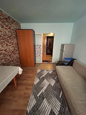 Se închiriază garsoniera 