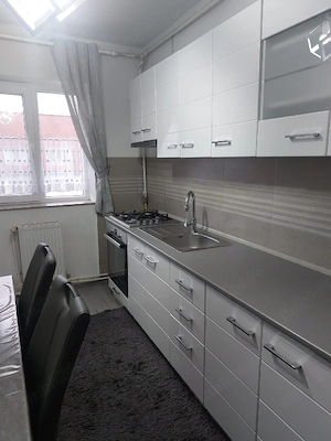 Apartament 2 camere de închiriat 