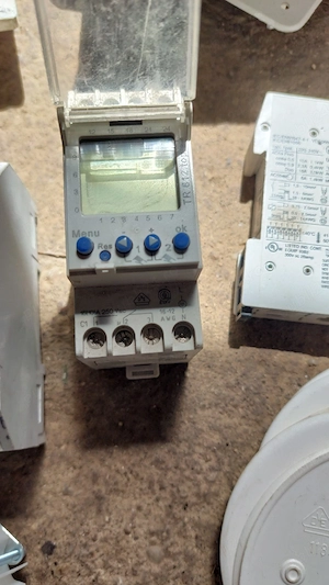 cablu electric 5  1,5..,și ce se vede în poze 