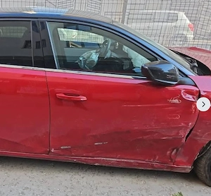 Opel Astra L - avariat - imagine 3