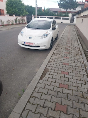 Nissan Leaf, 2017, baterie de 30 kw, autonomie aproximativ 180 km, automat,incarcare la priza 