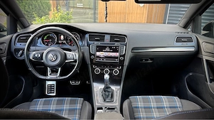 Volkswagen Golf GTE - imagine 5