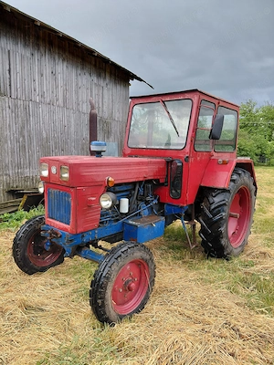 Tractor U650 1992 functional + Remorcă + Plug + Disc + Grapă | Acte | Stare foarte bună - imagine 3