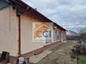 Se oferă spre vânzare / închiriere clădire cu spațiu comercial - imagine 14