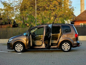 VOLKSWAGEN TOURAN   7 locuri 2.0 Disel BI-xenon climatronic pilot automat - imagine 7