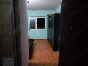 Inchiriez Garsoniera Zona Buna,piata M17 sau parc UFO - imagine 4