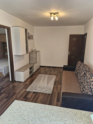 Apartament 2 camere ,C-uri , zona Tic-Tac , Ostroveni, mobilat si utilat, etaj 4 ,bloc mansardat - imagine 2