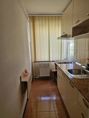 Apartament 2 camere ,C-uri , zona Tic-Tac , Ostroveni, mobilat si utilat, etaj 4 ,bloc mansardat - imagine 3
