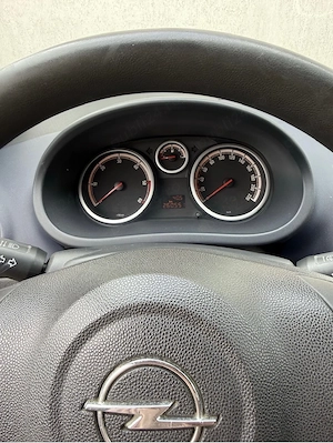 Opel Corsa, motor 1.3 Diesel - imagine 3