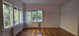 Apartament  nemobilat sau birou in casa 160mp zona Emil Isac