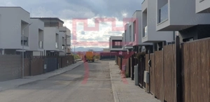 Vanzare teren 800mp cu PUZ aprobat utilitati trase si asfalt - imagine 3