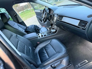Vw Touareg 3.0Tdi 239cp 2014.05 km reali Proprietar Accept orice test  - imagine 7