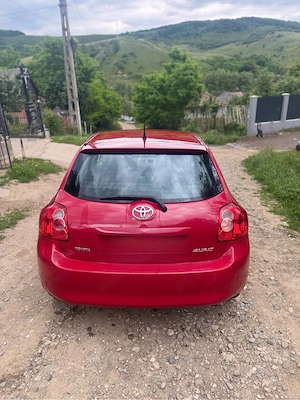 Vand toyota auris  - imagine 3