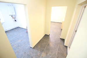 Apartament- Spatiu comercial -3 camere Micro 17, str. Oltului, renovat