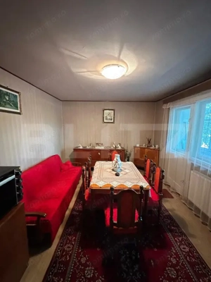 Apartament cu 3 camere, decomandate, boxă, centrală, zona Primăverii - imagine 2