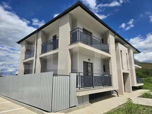 Apartament 3 camere, 51 mp, gradina ~200mp, zona primarie Apahida