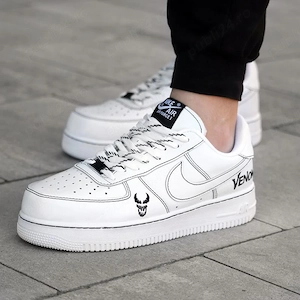 Nike af1 low wmns white black