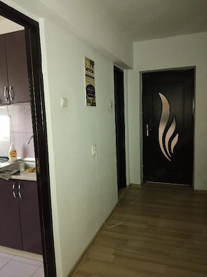 vand apartament 2 camere - imagine 3