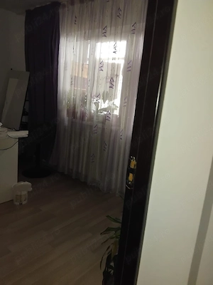 vand apartament 2 camere