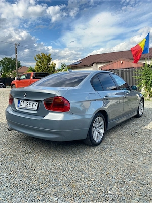 Vand bmw e90 320d 2008 177cai - imagine 5