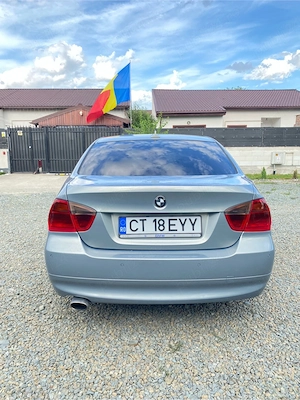 Vand bmw e90 320d 2008 177cai - imagine 4