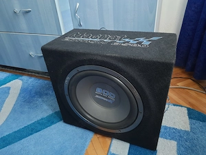 Subwoofer auto Magnat impecabil