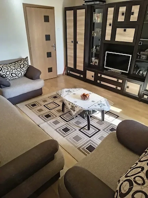 De vanzare garsoniera spatioasa etaj 2 zona Ciserom